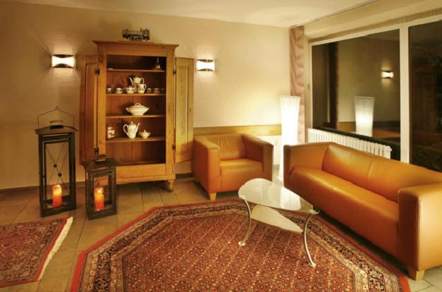 Hotel-Restaurant Esbach Hof Kitzingen Buitenkant foto