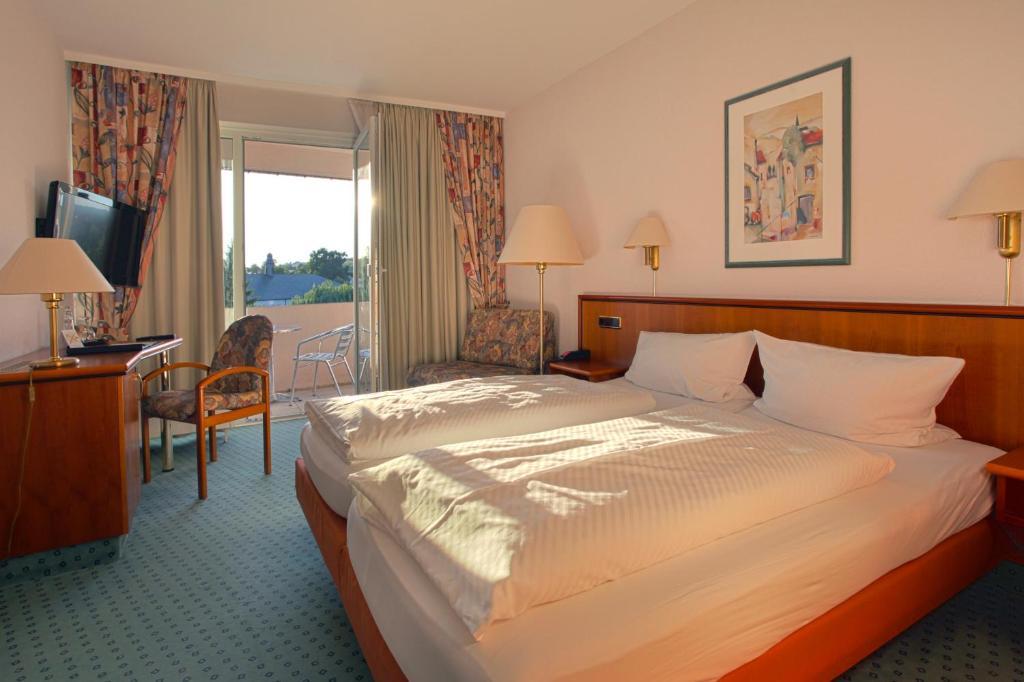 Hotel-Restaurant Esbach Hof Kitzingen Kamer foto